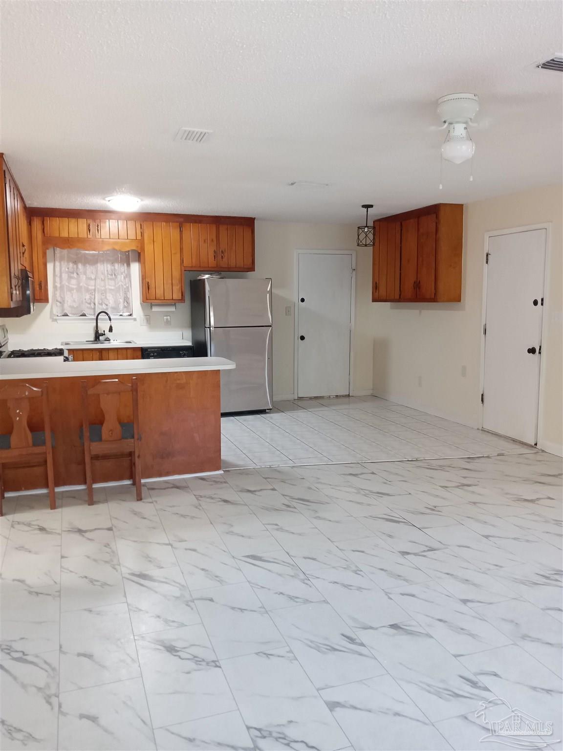 5720 Meadow Road Milton, FL 32583 - Photo 5 of 17