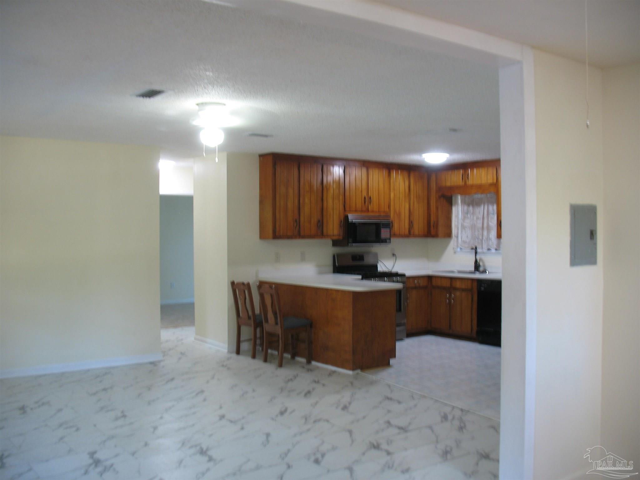 5720 Meadow Road Milton, FL 32583 - Photo 6 of 17