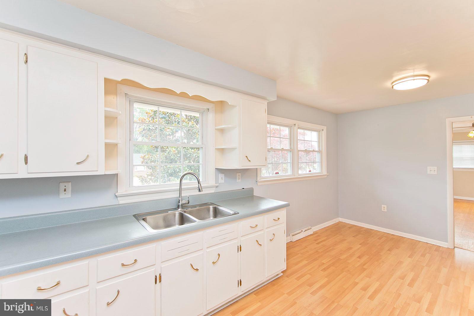 421 Beechcroft Road Winchester, VA 22601 - Photo 11 of 52 Gallery Image 11