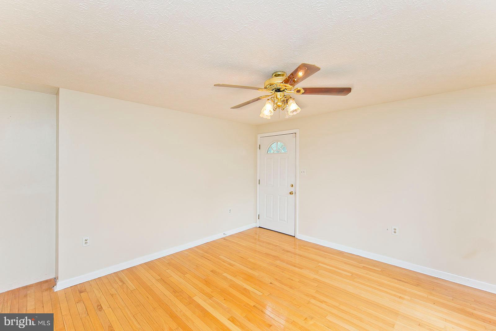 421 Beechcroft Road Winchester, VA 22601 - Photo 13 of 52 Gallery Image 13