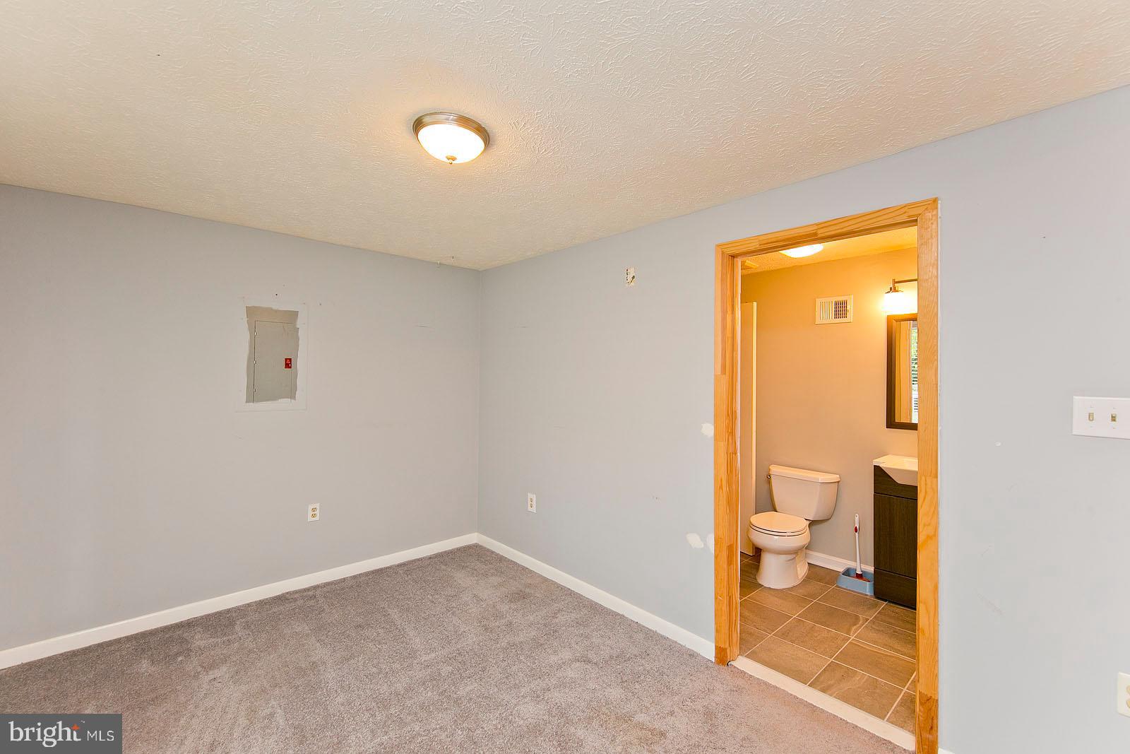 421 Beechcroft Road Winchester, VA 22601 - Photo 31 of 52 Gallery Image 31