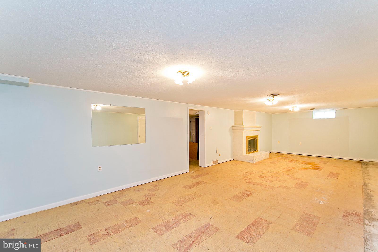 421 Beechcroft Road Winchester, VA 22601 - Photo 36 of 52 Gallery Image 36