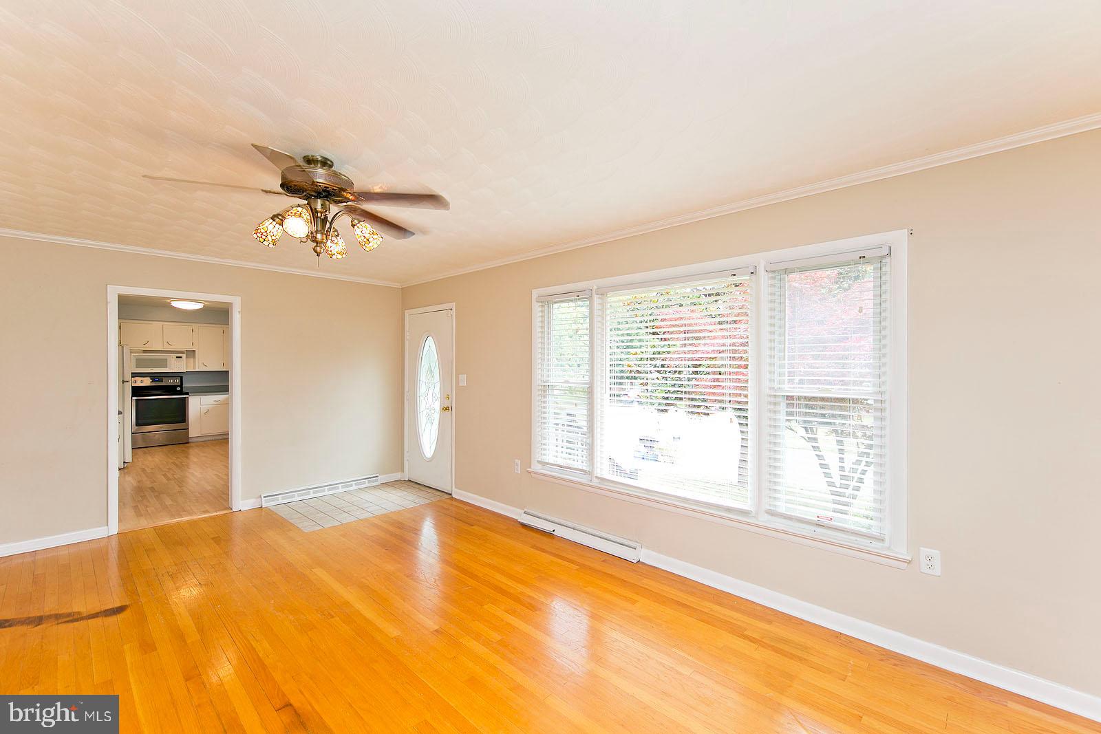 421 Beechcroft Road Winchester, VA 22601 - Photo 6 of 52 Gallery Image 6