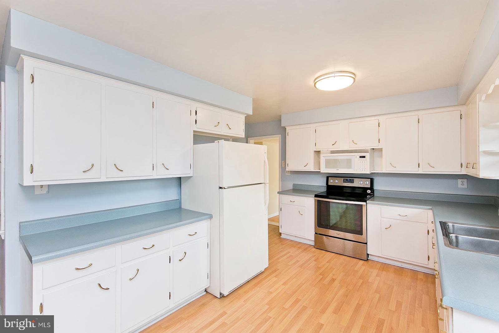 421 Beechcroft Road Winchester, VA 22601 - Photo 8 of 52 Gallery Image 8