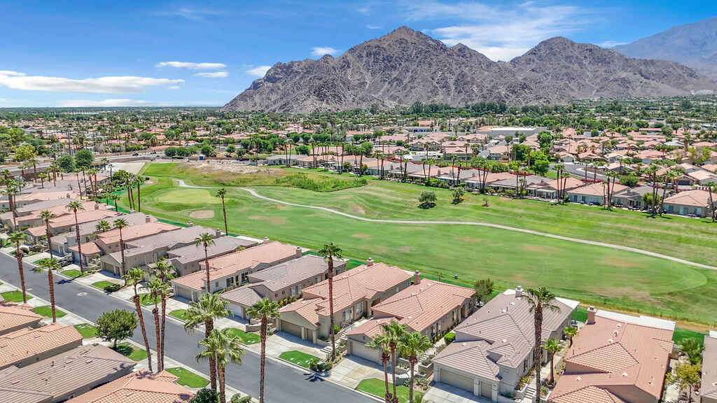 78079 Calle Norte La Quinta, CA 92253 - Photo 51 of 51 a view of a lake with a yard