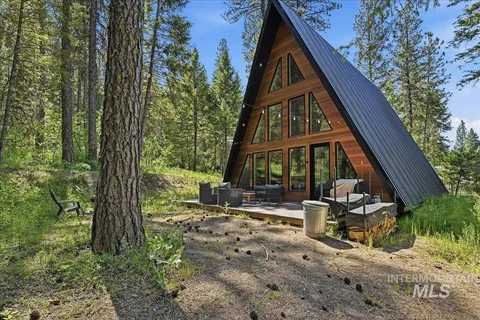 $679,900 | 64 Fairway Drive, Garden Valley, ID 83622