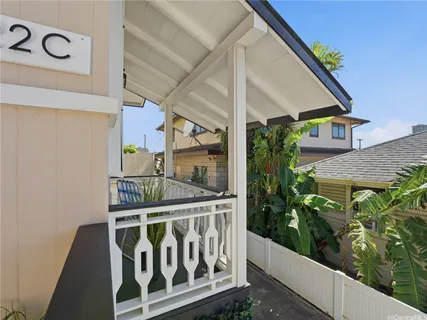 $699,000 | 1122 C 2nd Avenue, Honolulu, HI 96816