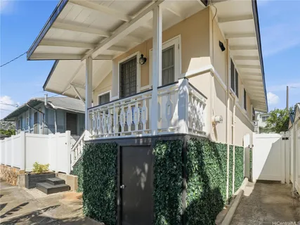 $699,000 | 1122 C 2nd Avenue, Honolulu, HI 96816