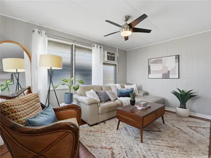 $699,000 | 1122 C 2nd Avenue, Honolulu, HI 96816