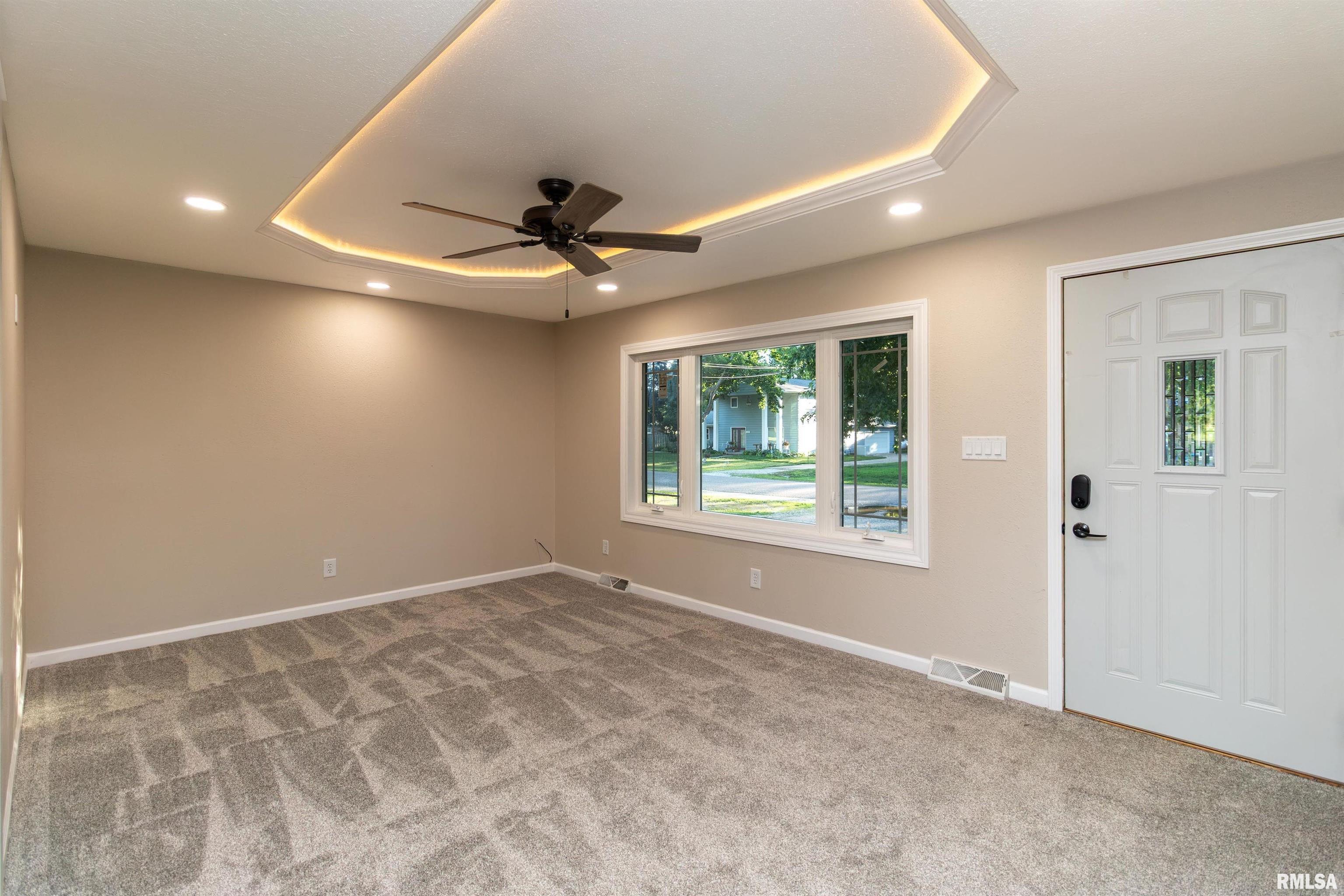 13386 Cedar Street Manito, IL 61546 - Photo 10 of 31