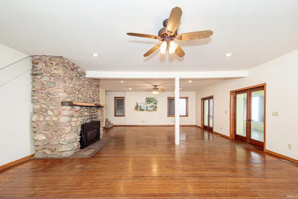 $629,900 | 8241 East Wade Lane, North Webster, IN 46555