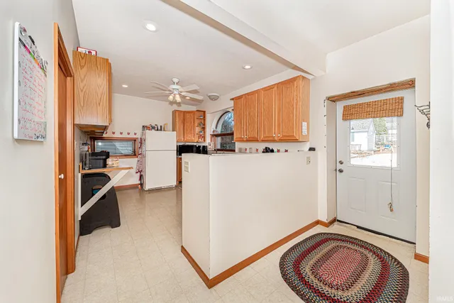 $669,900 | 8241 East Wade Lane, North Webster, IN 46555