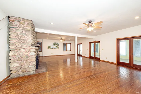 $629,900 | 8241 East Wade Lane, North Webster, IN 46555