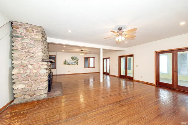 $669,900 | 8241 East Wade Lane, North Webster, IN 46555