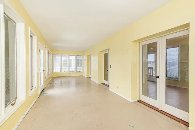 $669,900 | 8241 East Wade Lane, North Webster, IN 46555