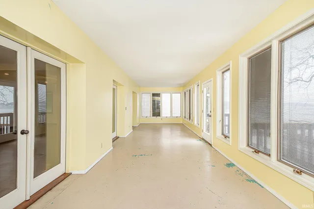 $669,900 | 8241 East Wade Lane, North Webster, IN 46555