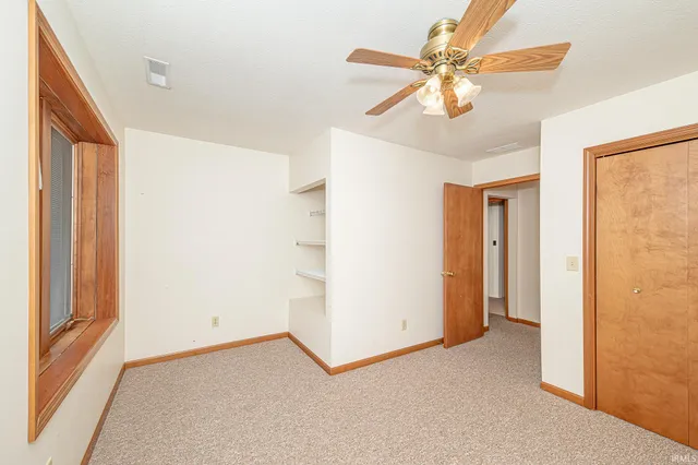 $669,900 | 8241 East Wade Lane, North Webster, IN 46555