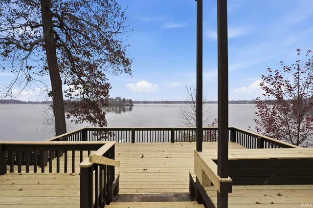 $669,900 | 8241 East Wade Lane, North Webster, IN 46555