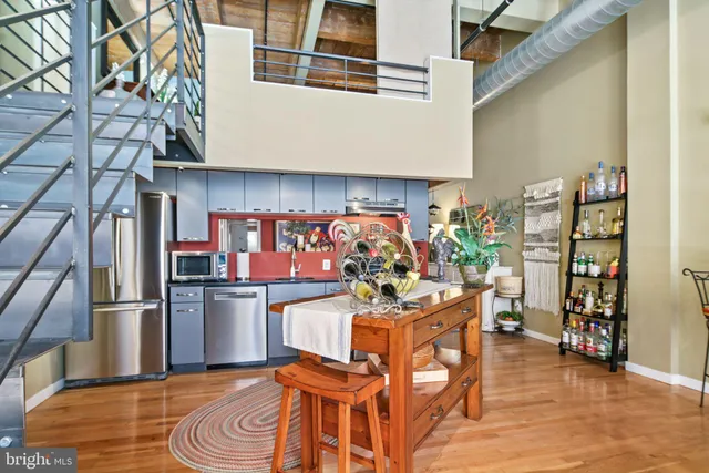 $375,000 | 1027 Arch Street, Unit 307, Philadelphia, PA 19107