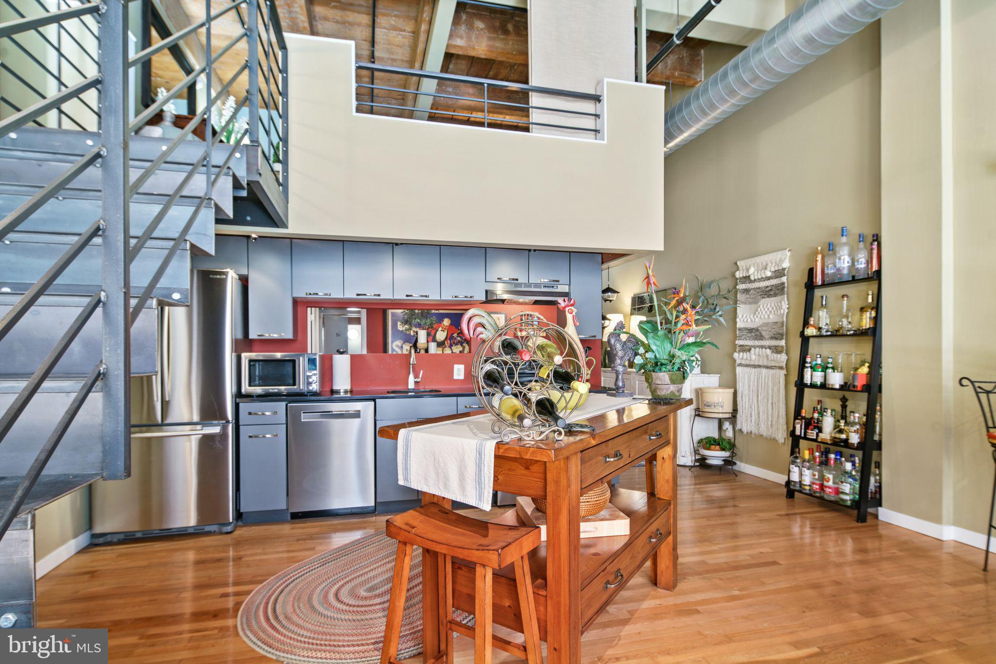 1027 Arch Street, Unit 307 Philadelphia, PA 19107 - Photo 14 of 29