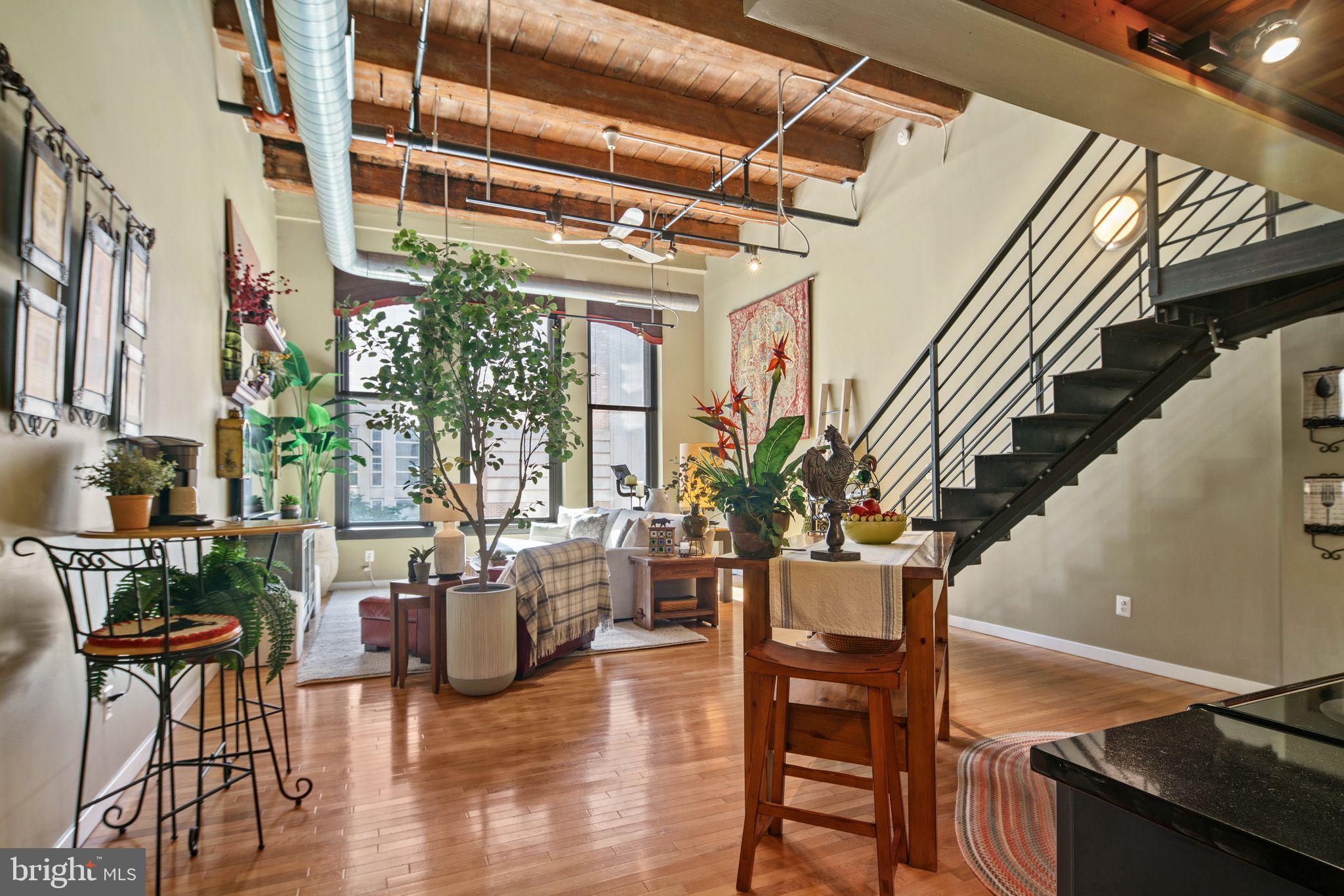 1027 Arch Street, Unit 307 Philadelphia, PA 19107 - Photo 2 of 29