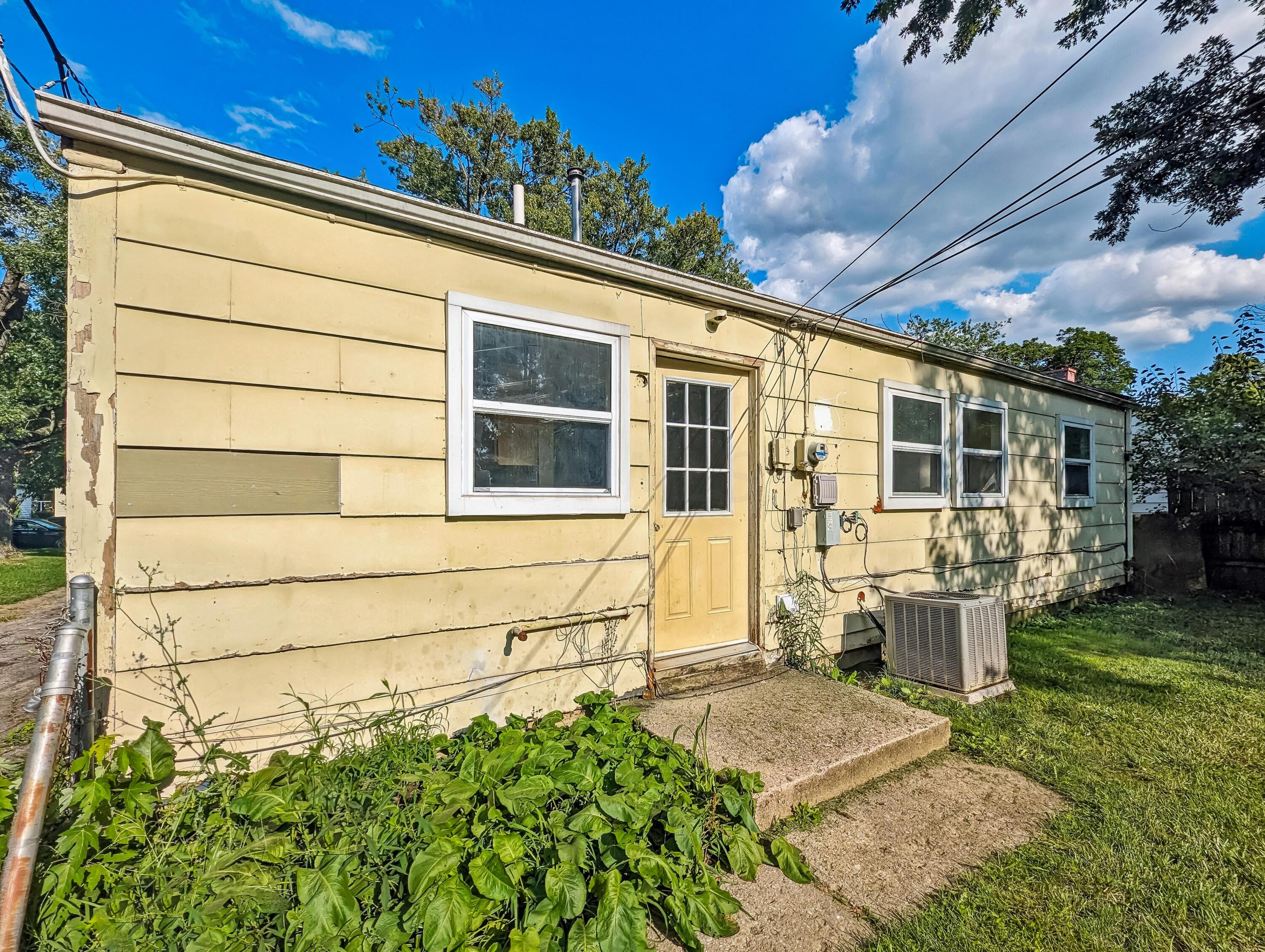 1077 South Hampton Road Columbus, OH 43227 - Photo 26 of 28 PXL_20230731_215533759