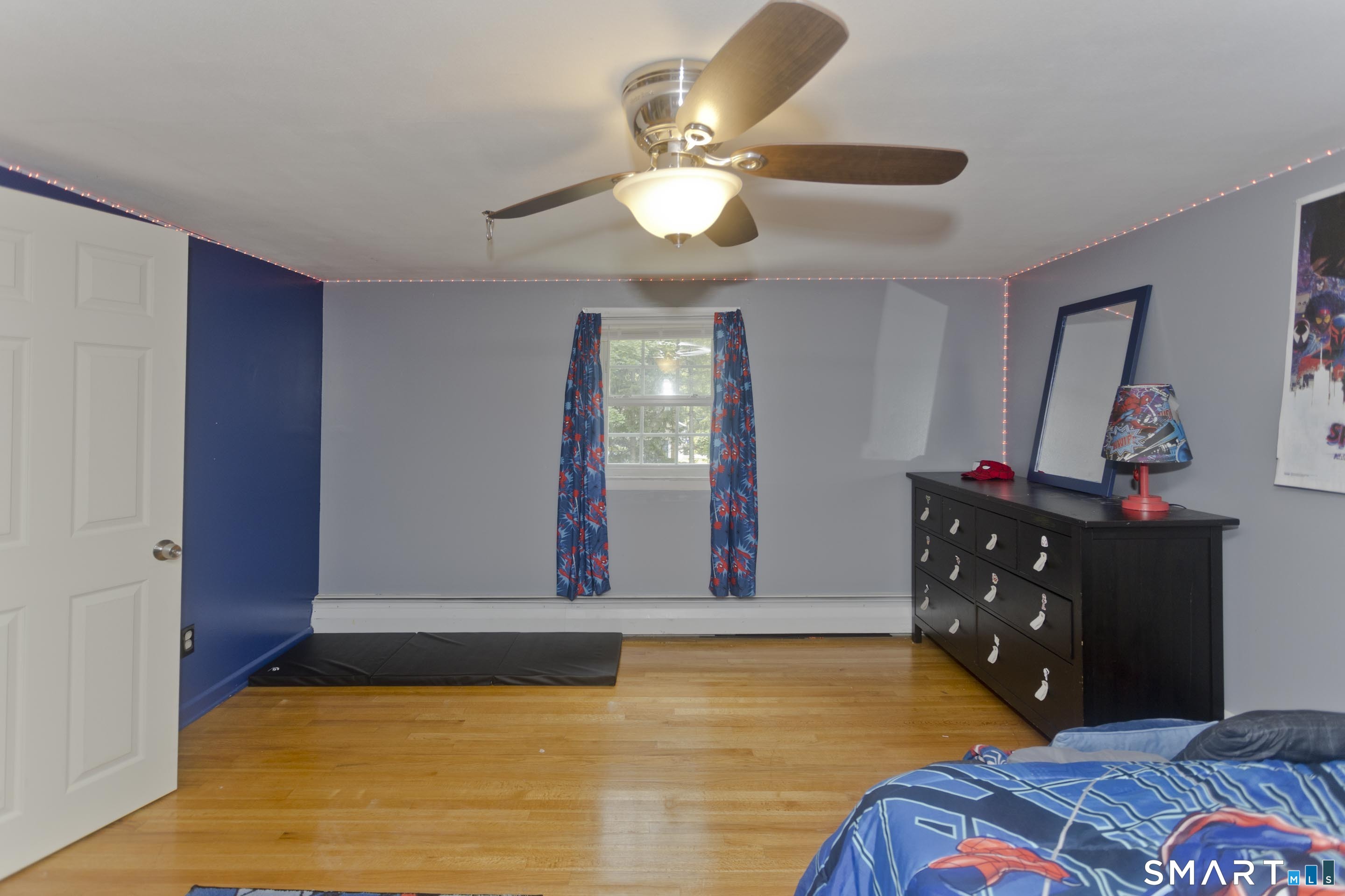 309 South Elm Street Windsor Locks, CT 06096 - Photo 18 of 38 a bedroom with a bed and a dresser