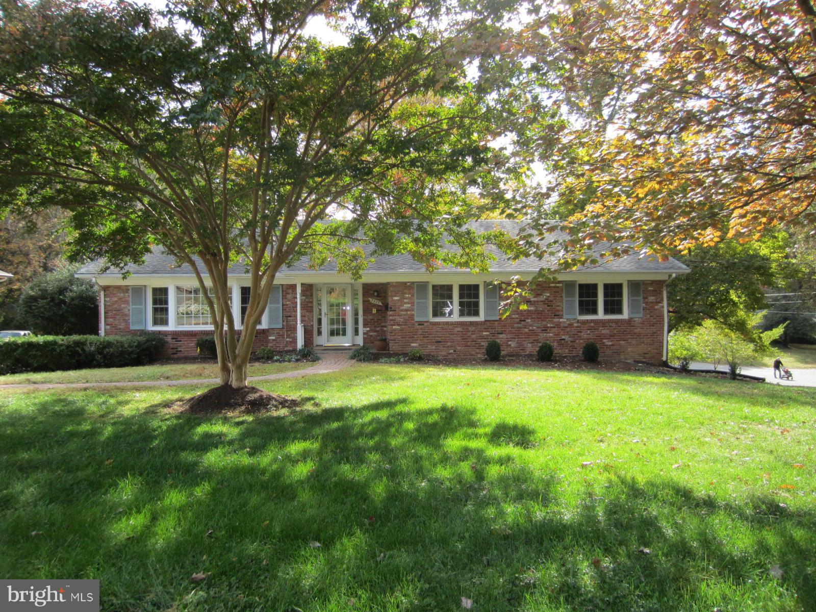 7325 Churchill Road McLean, VA 22101 - Photo 1 of 30 Exterior (Front)
