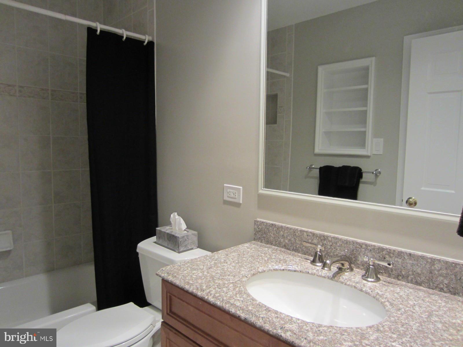 7325 Churchill Road McLean, VA 22101 - Photo 15 of 30 Bath