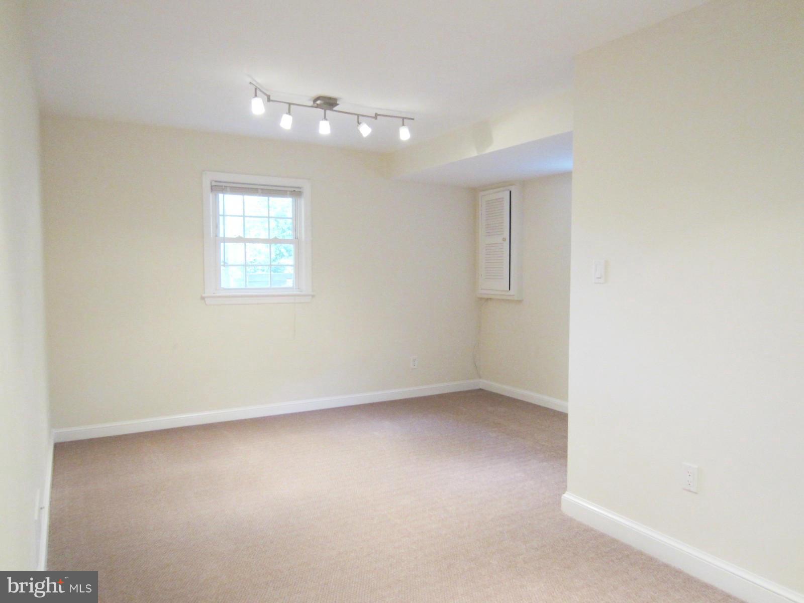 7325 Churchill Road McLean, VA 22101 - Photo 18 of 30 Bedroom