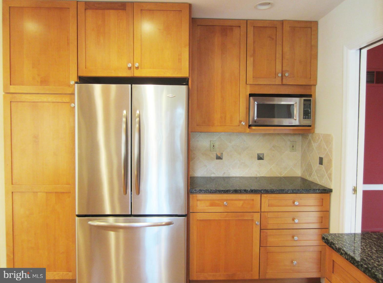 7325 Churchill Road McLean, VA 22101 - Photo 5 of 30 Kitchen