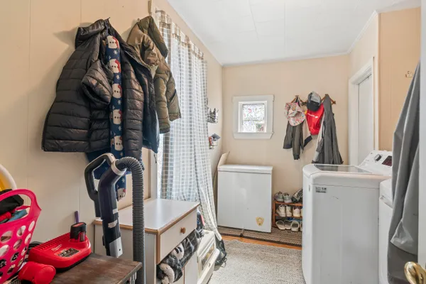 $275,000 | 14 Swan Street, Augusta, ME 04330