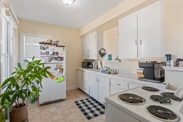 $275,000 | 14 Swan Street, Augusta, ME 04330