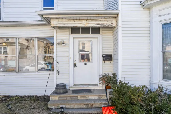 $275,000 | 14 Swan Street, Augusta, ME 04330