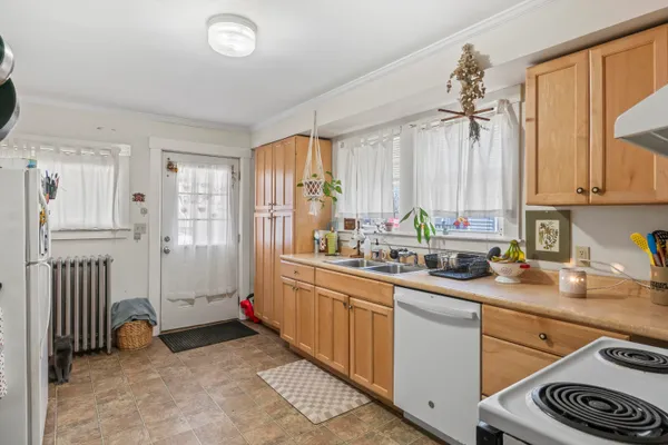 $275,000 | 14 Swan Street, Augusta, ME 04330