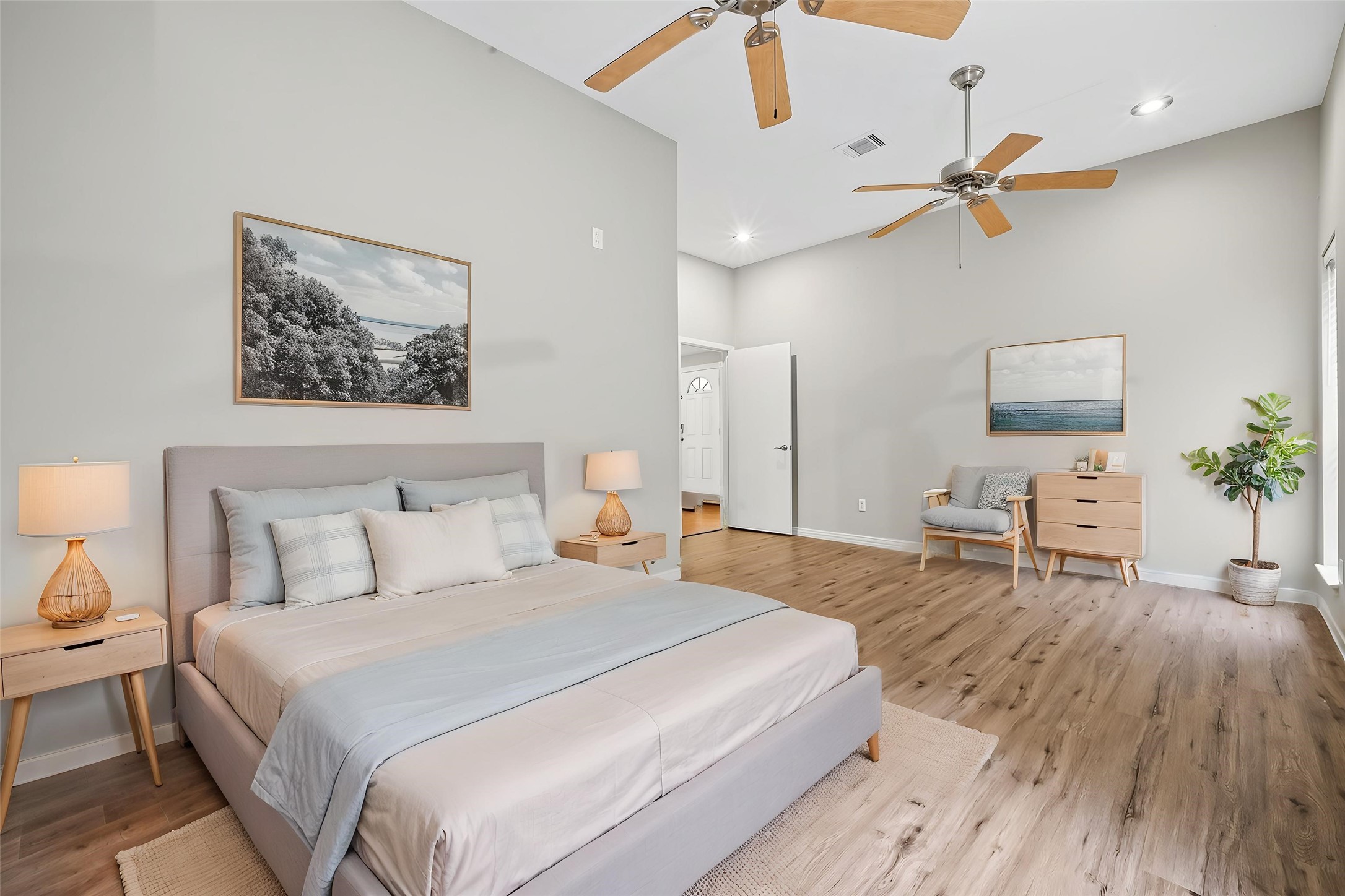 6122 Sanford Road Houston, TX 77096 - Photo 22 of 49 Photo has been virtually staged
