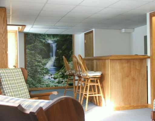 913 Clearfield Road Fenelton, PA 16034 - Photo 5 of 8 Den/Family/Great Room.