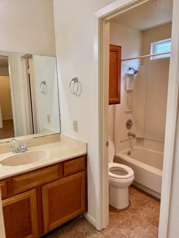 $1,425 | 9006 B Sedgemoor Trail, Austin, TX 78748