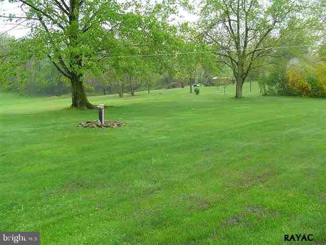 3737 Steltz Road New Freedom, PA 17349 - Photo 5 of 31