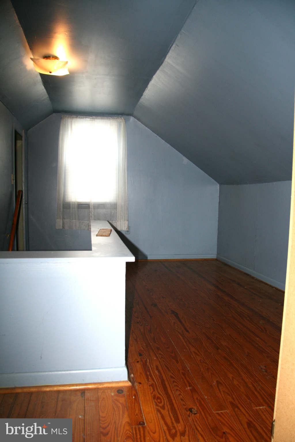 361 Nottingham Road Hagerstown, MD 21740 - Photo 12 of 16 a view of empty room with window