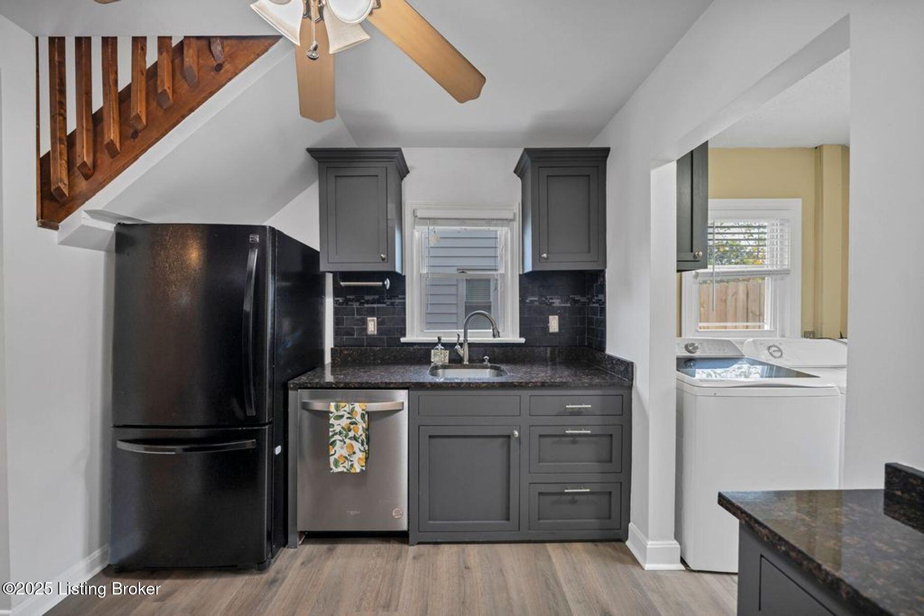 2720 Alanmede Road Louisville, KY 40205 - Photo 11 of 57 photo_online_010