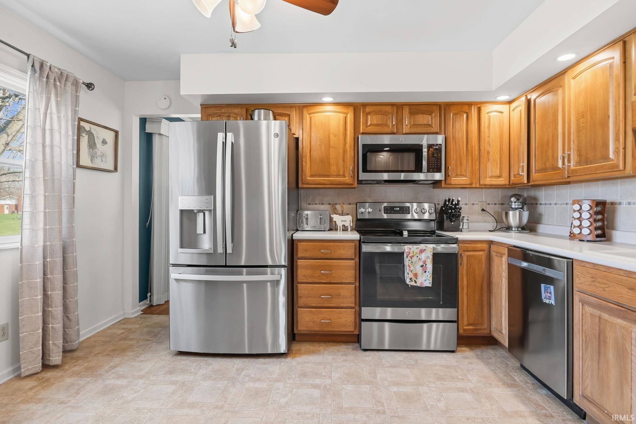 556 Jonathan Way Lafayette, IN 47905 - Photo 10 of 36