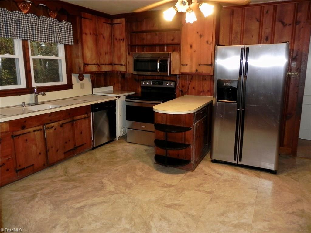 5590 Cedar Square Road Archdale, NC 27263 - Photo 8 of 15 Gallery Image 8