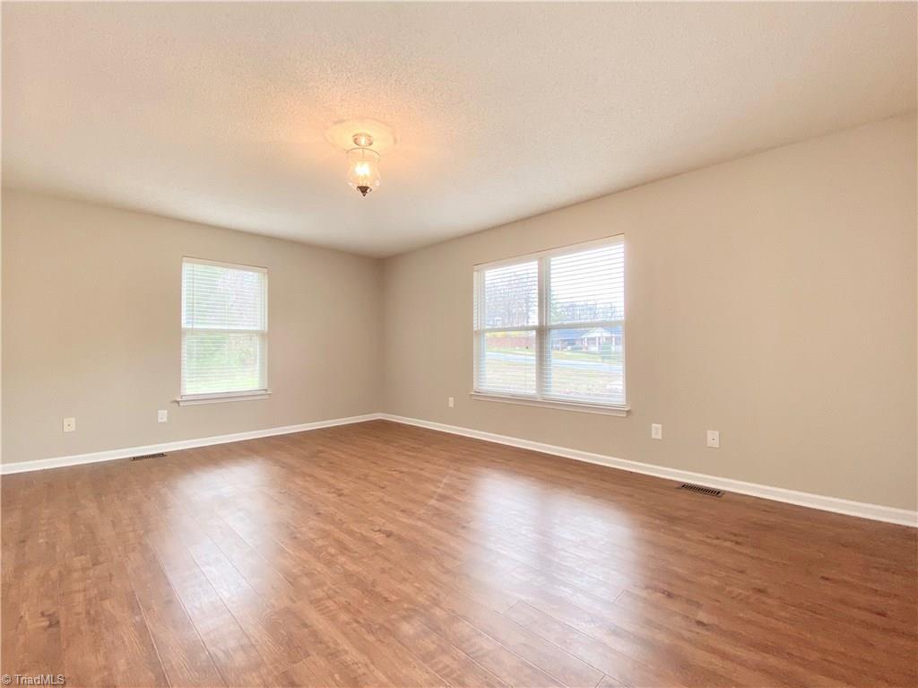6360 Holder Road Clemmons, NC 27012 - Photo 7 of 26 Gallery Image 7