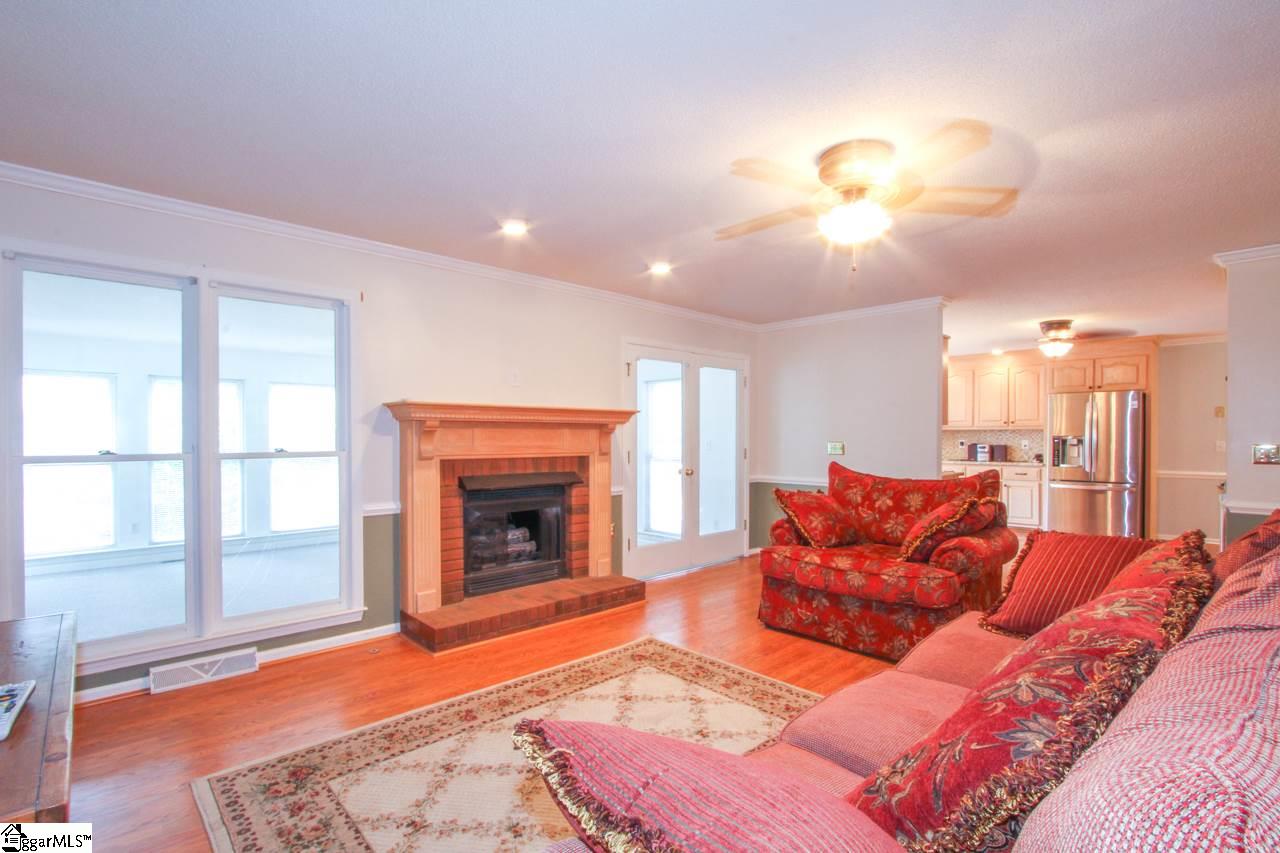 239 Carson Road Easley, SC 29642 - Photo 8 of 36 Gallery Image 8
