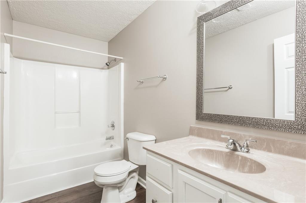 14902 Oak Road Carmel, IN 46033 - Photo 12 of 20