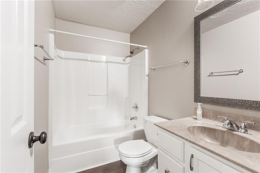14902 Oak Road Carmel, IN 46033 - Photo 18 of 20