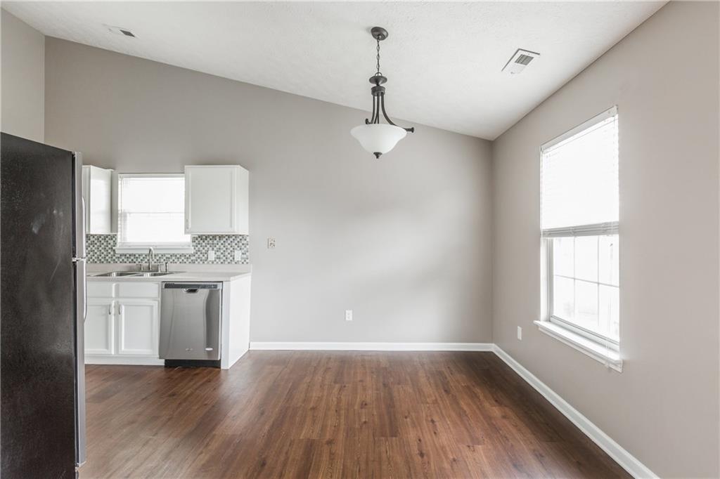 14902 Oak Road Carmel, IN 46033 - Photo 5 of 20