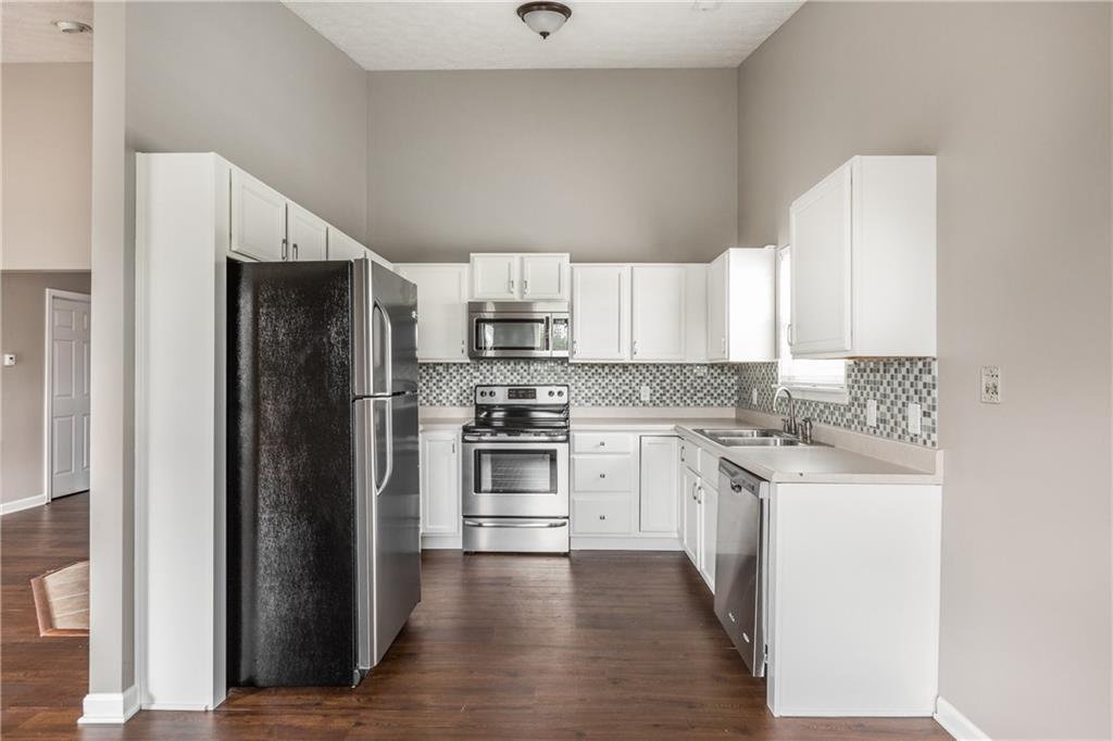 14902 Oak Road Carmel, IN 46033 - Photo 6 of 20