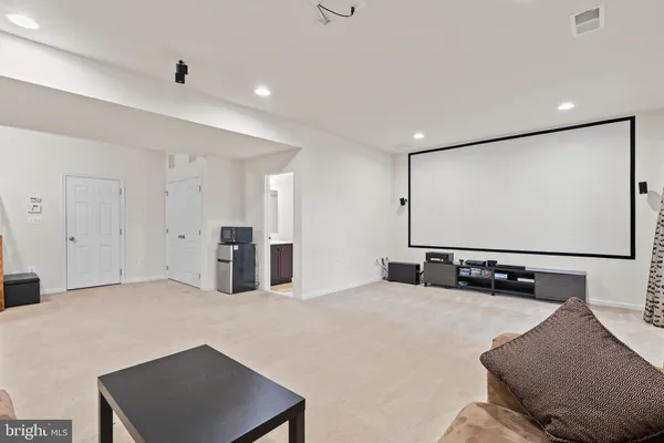 $3,650 | 43163 Mitcham Square, Ashburn, VA 20148